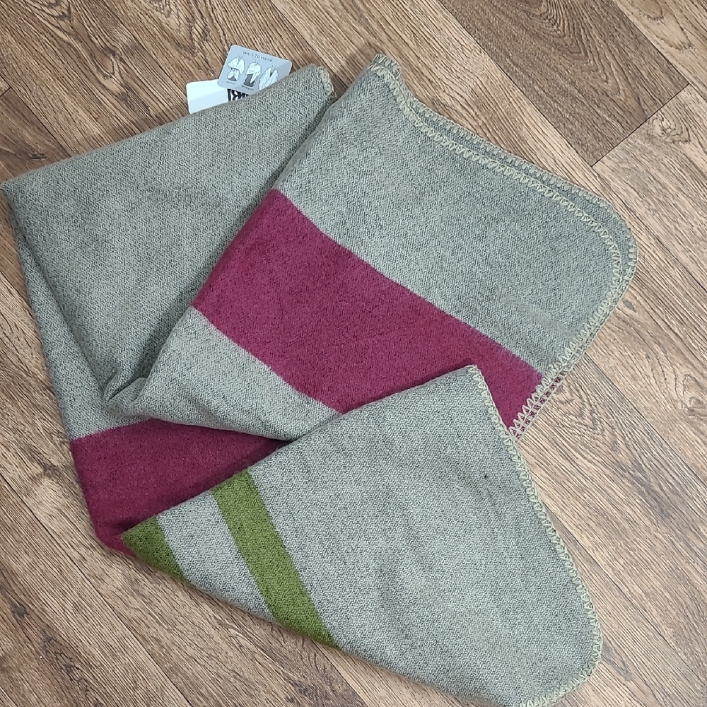 Laundry by Design Brown, Burgundy, and Green Scarf